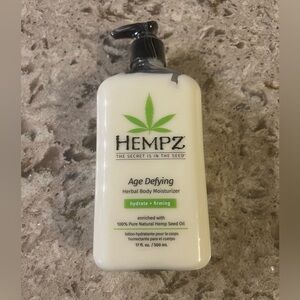 Hempz Age Defying Herbal Moisturizer with Pump